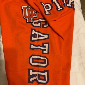 🧡Victoria’s Secret Pink UF Gators sweat capris